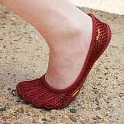 Dámské prstové boty VIBRAM FIVEFINGERS VI-B burgundy EU 37